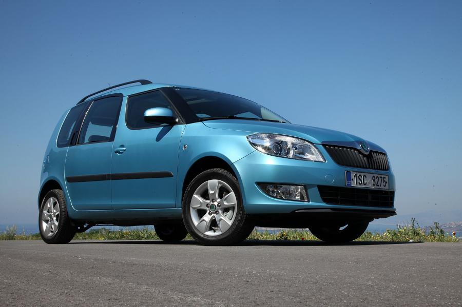  Skoda Roomster 2010 года  (фото 16 из 46)